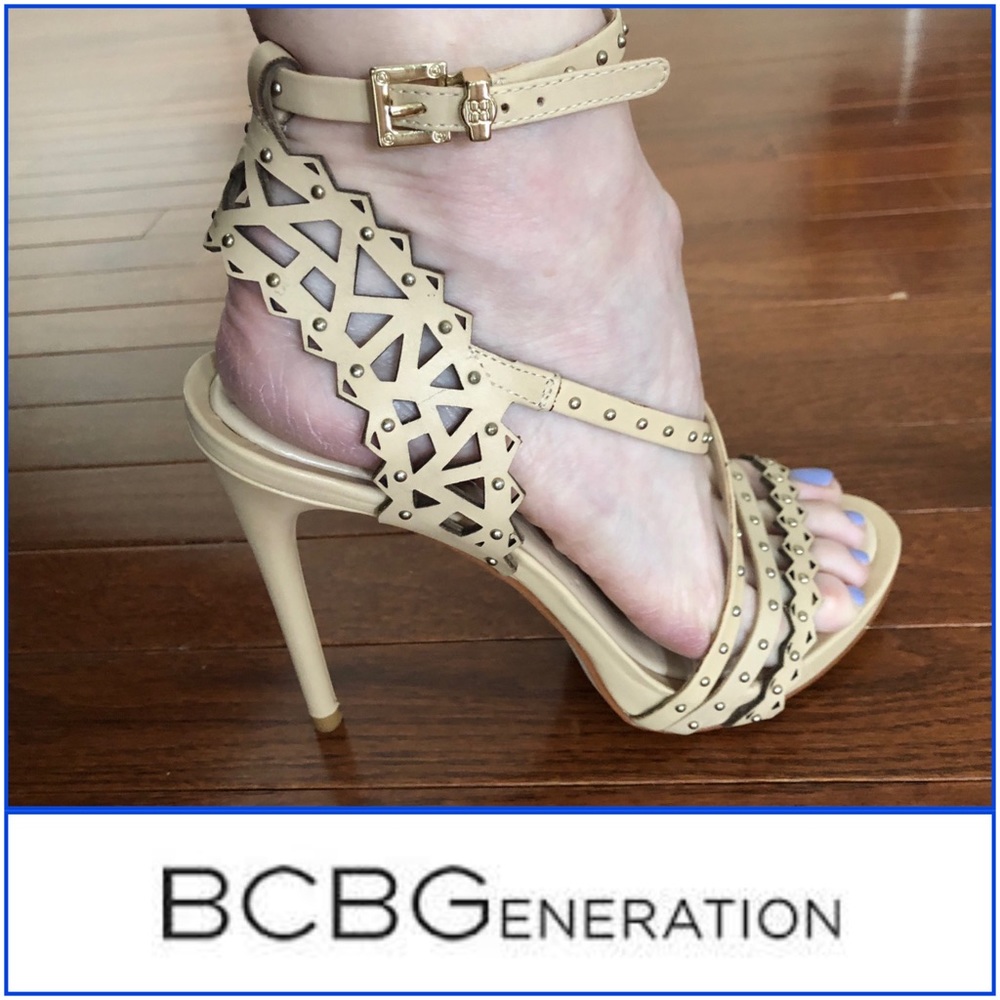 NEW BCBGMAXAZRIA WOMENS 8M, STRAPPY 5” STILETTOS